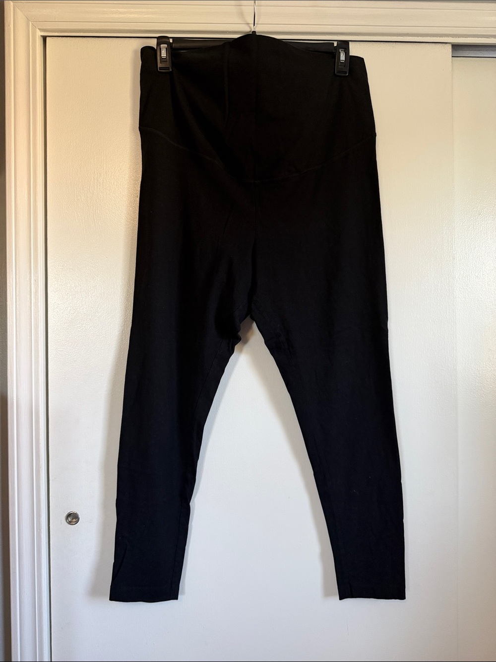 Old Navy Maternity Black High-Rise Leggings